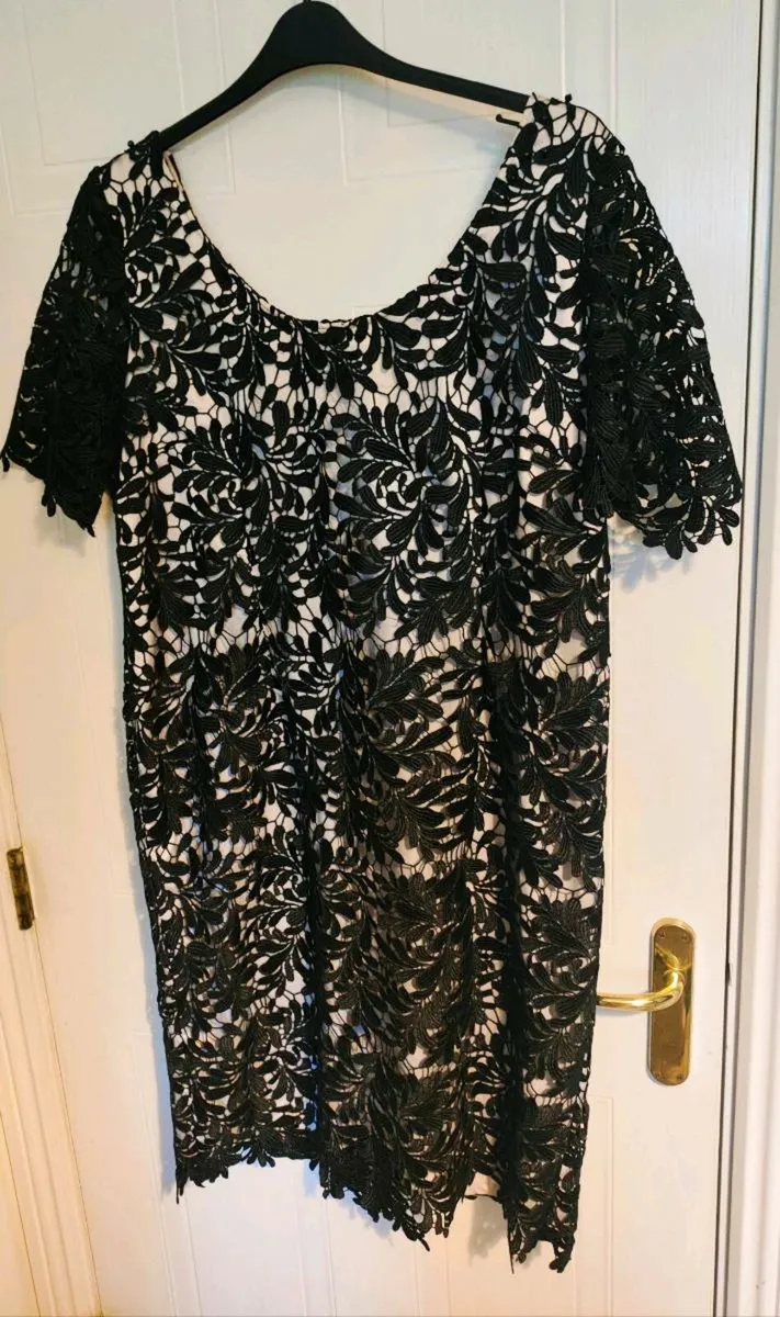 ✨ Jacques Vert Black Lace Dress – UK20 – Timeless - Image 1