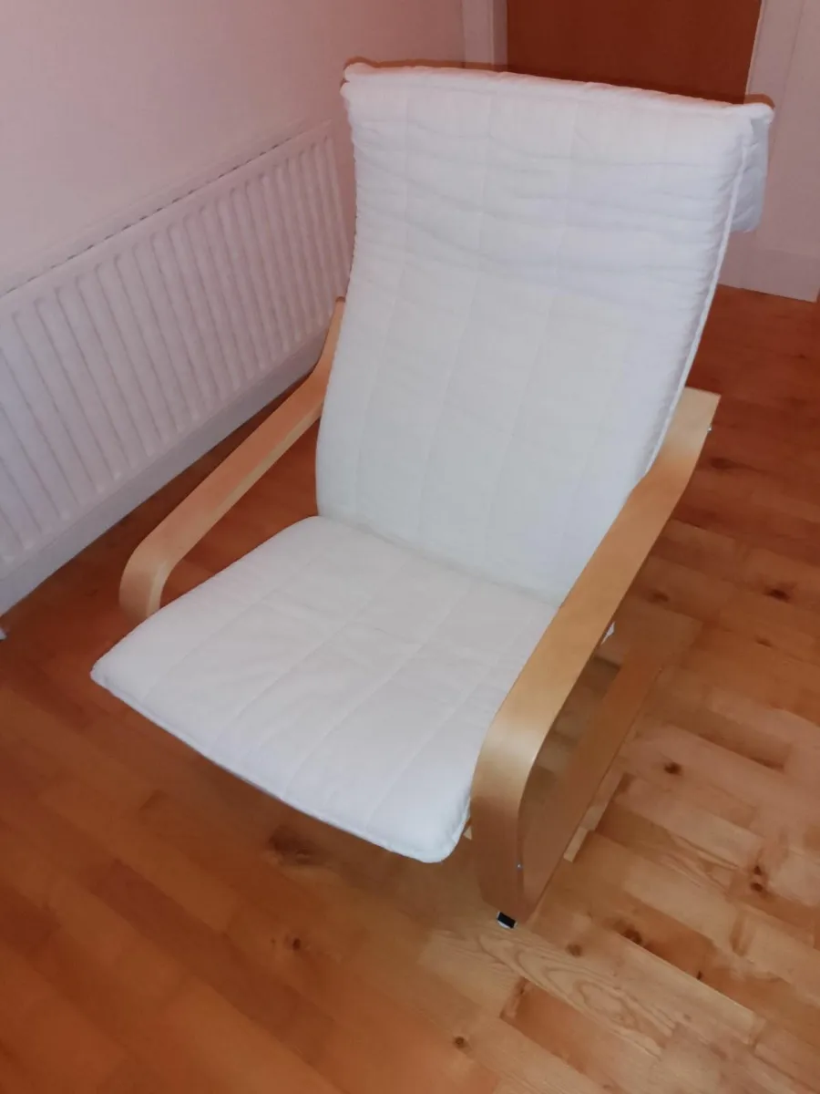 Pello Armchair - Image 1