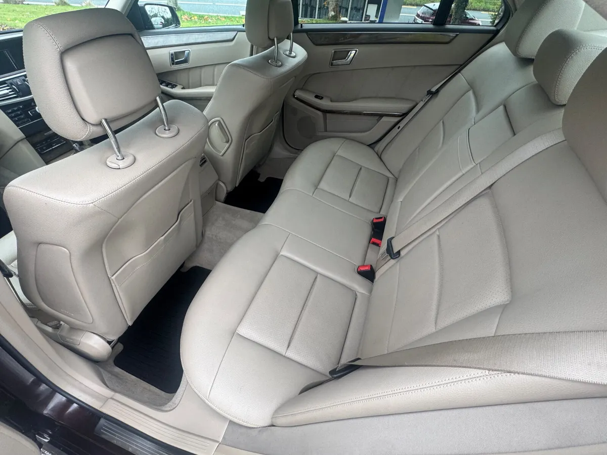 Mercedes-Benz E-Class 2011 diesel auto - Image 4