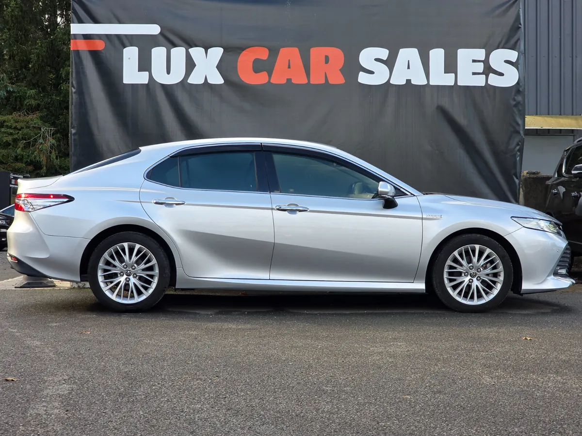 2019 TOYOTA CAMRY 2.5 HYBRID AUTOMATIC // NEW NCT - Image 2