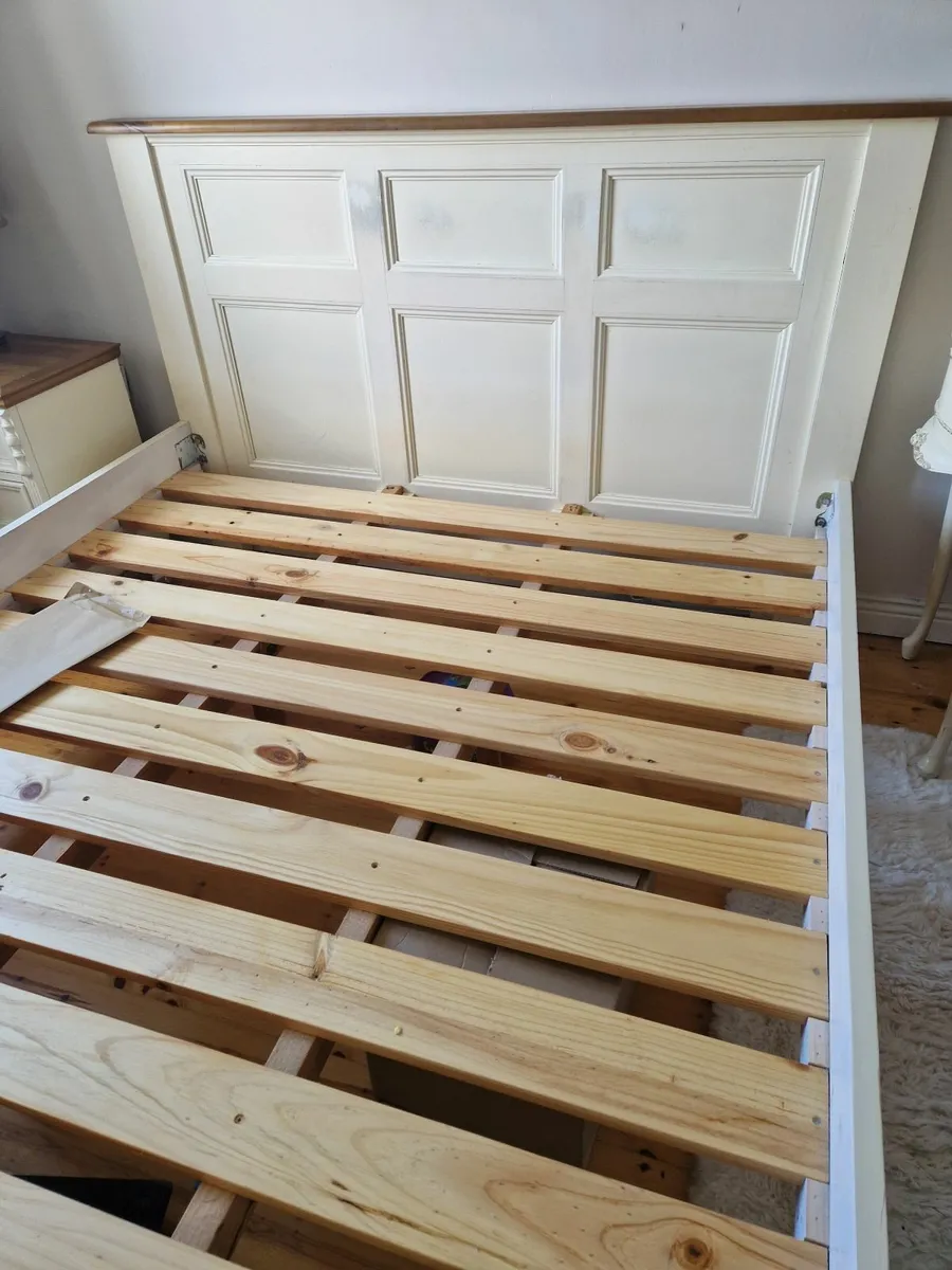 Bed frame - Image 2