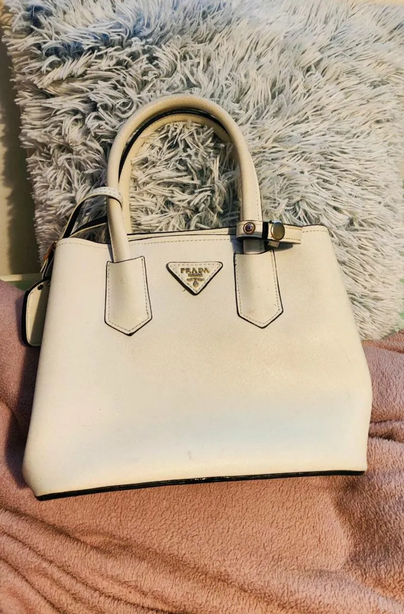 Elegant White Handbag + Wallet Set (Prada-inspired - Image 1