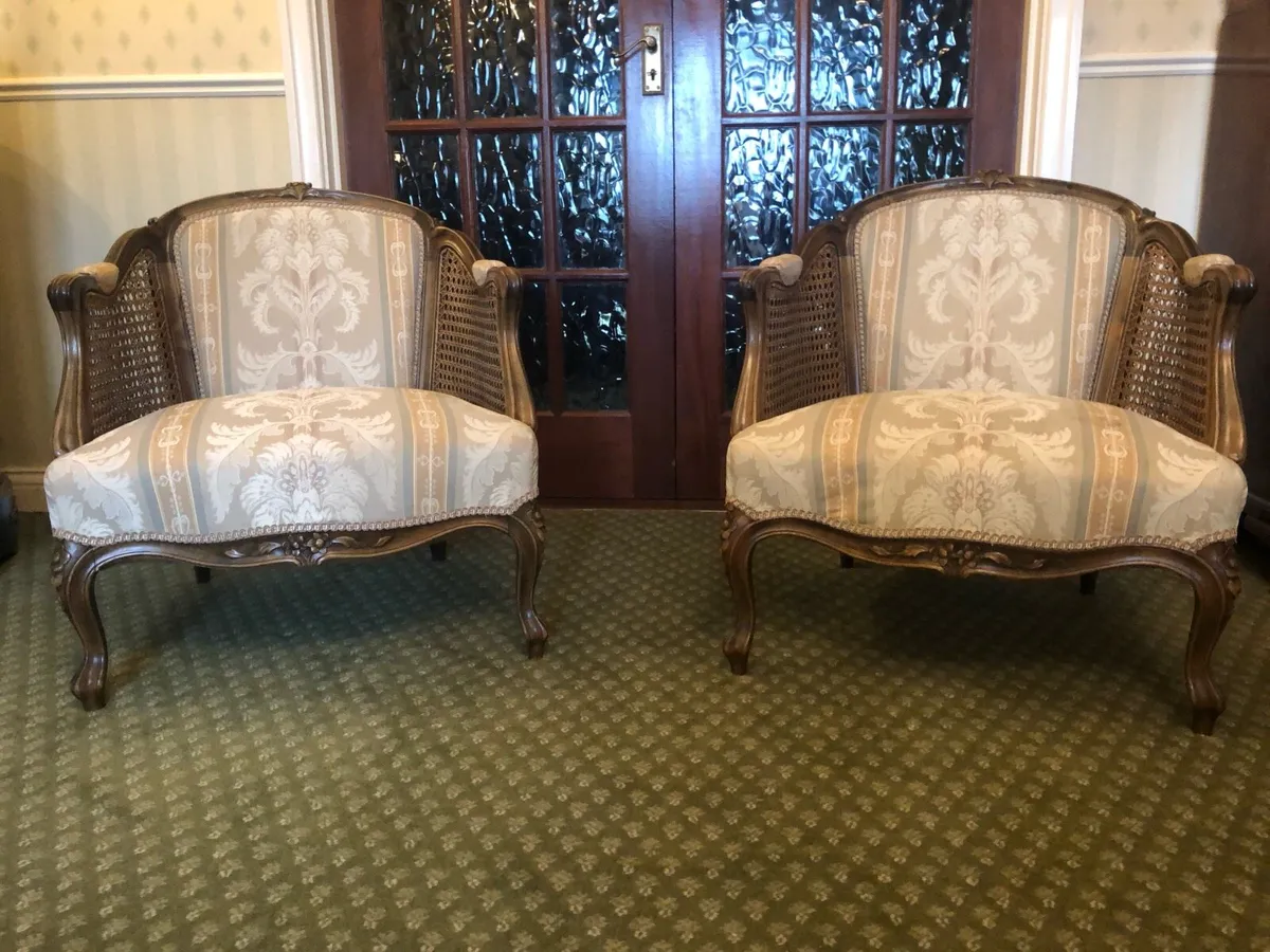 3 piece Bergere suite - Image 2