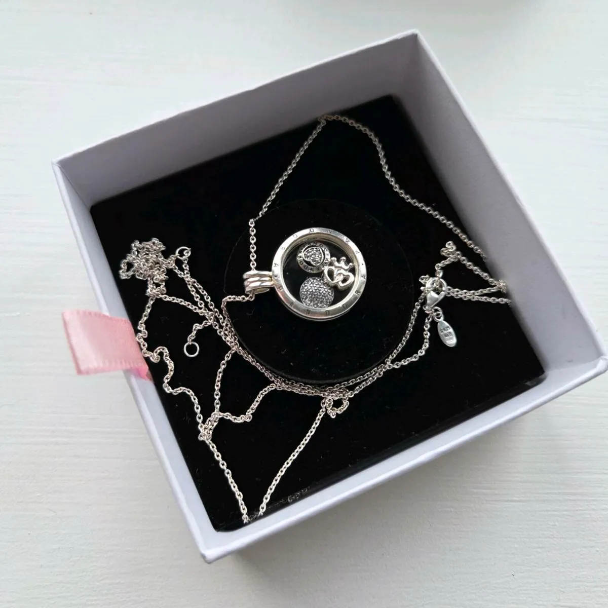 Pandora  floating charm locket with 3 charms - Image 2