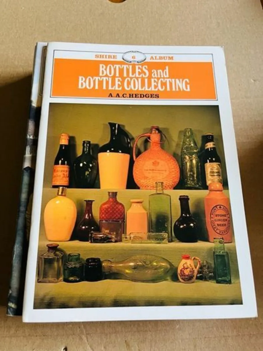 Shire Collectibles Booklets. 12 in Total. - Image 3