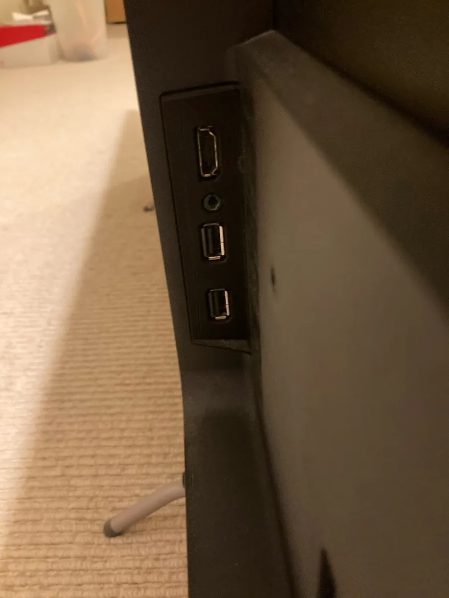 Sony 40” TV (Smart Features) - Image 3
