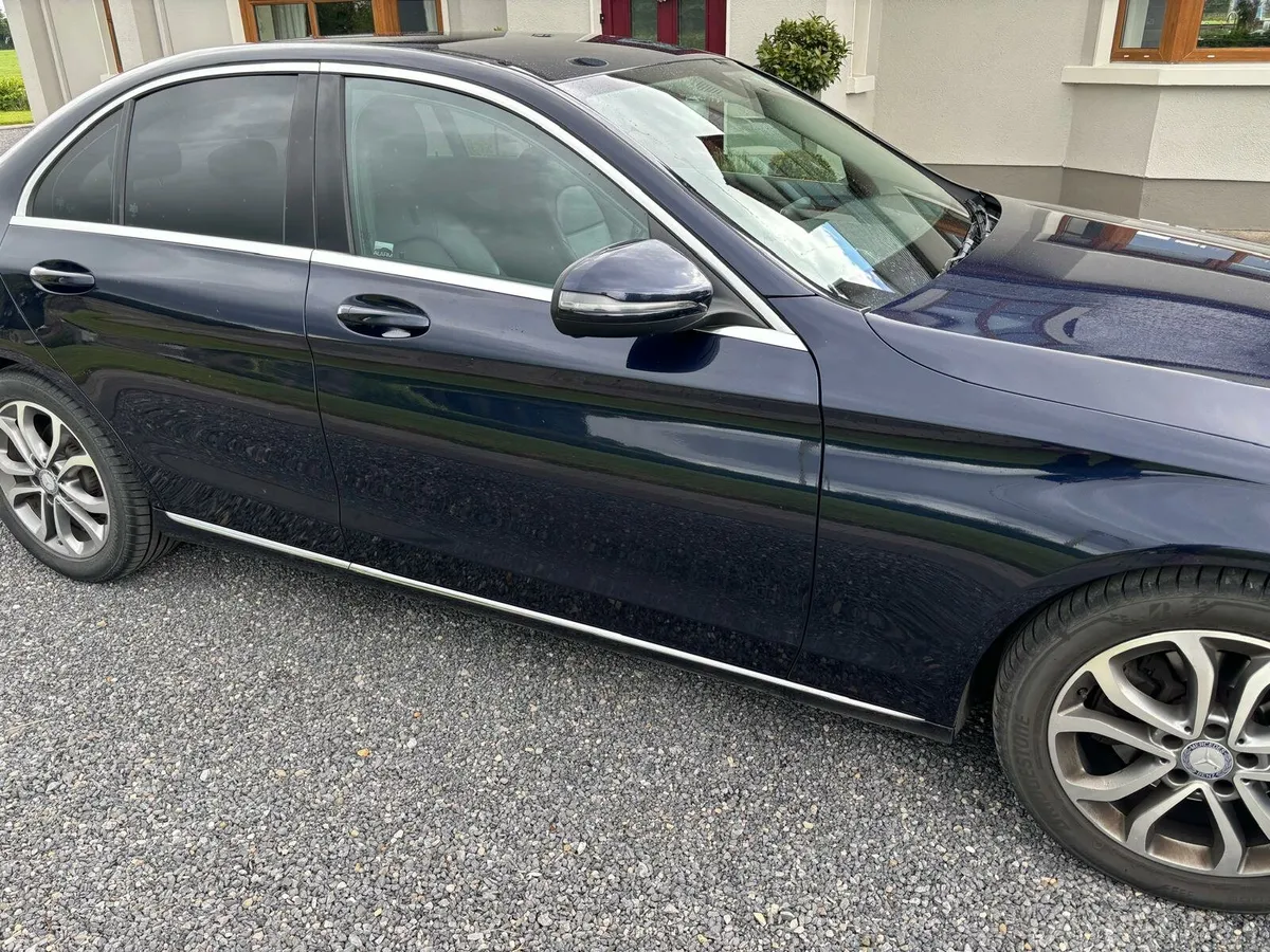 Mercedes Benz C220D D2 Automatic Sport 2.1diesel - Image 3