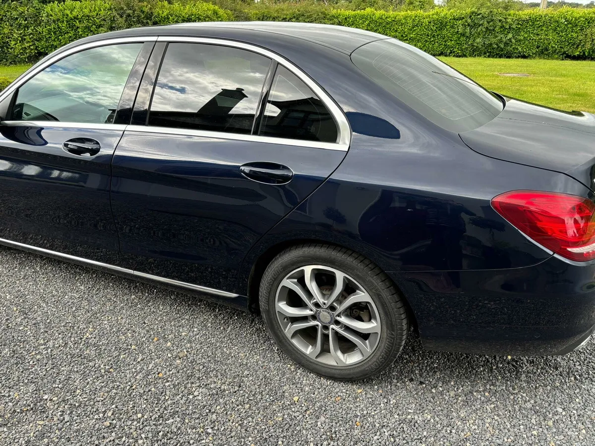 Mercedes Benz C220D D2 Automatic Sport 2.1diesel - Image 4
