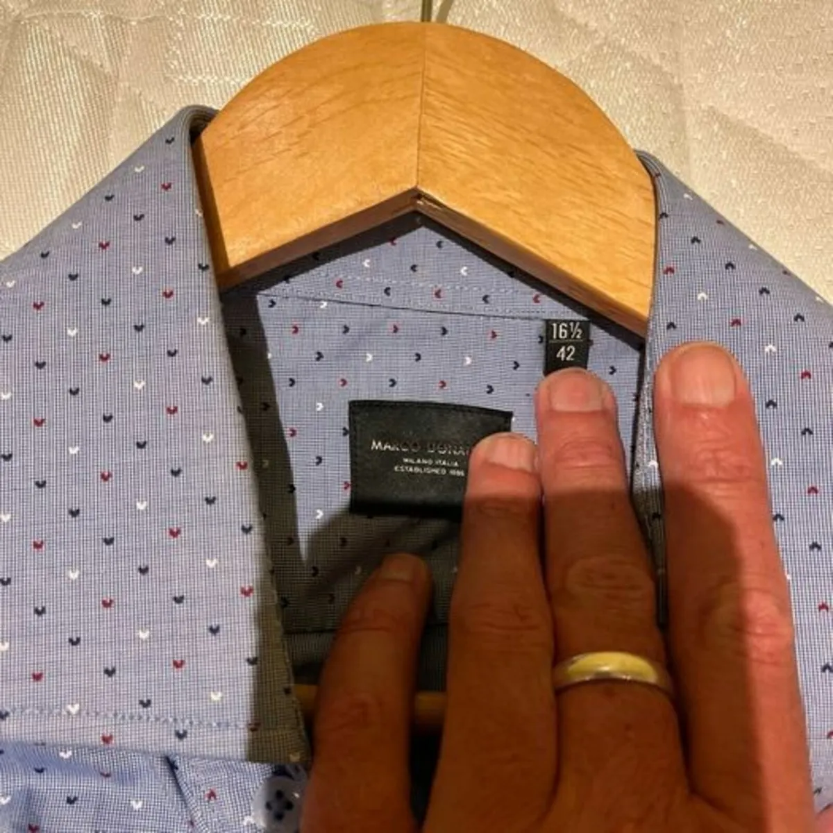 Gents Shirt. Italian. Medium. 16.5 neck Never worn - Image 3