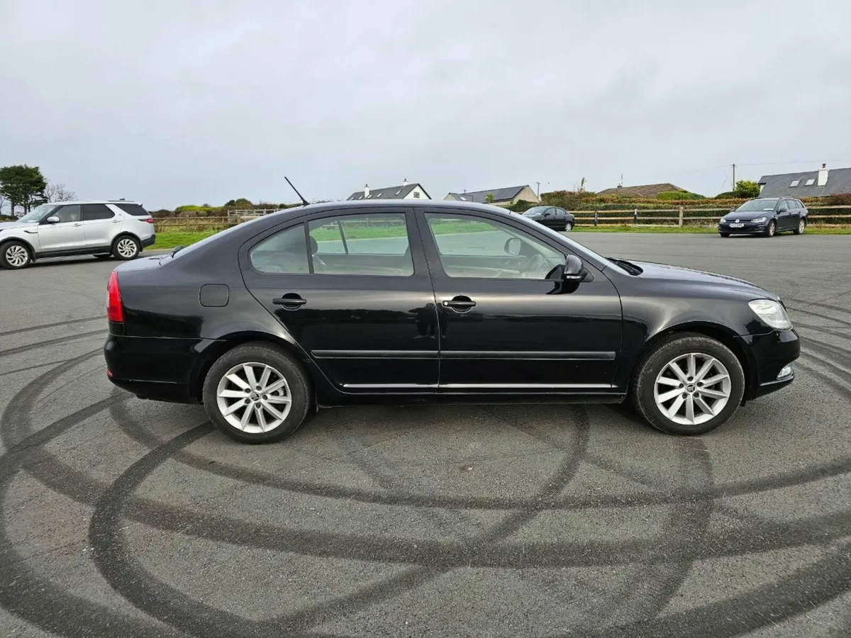 Skoda Octavia 1.2 TSI DSG AUTOMATIC - Image 2