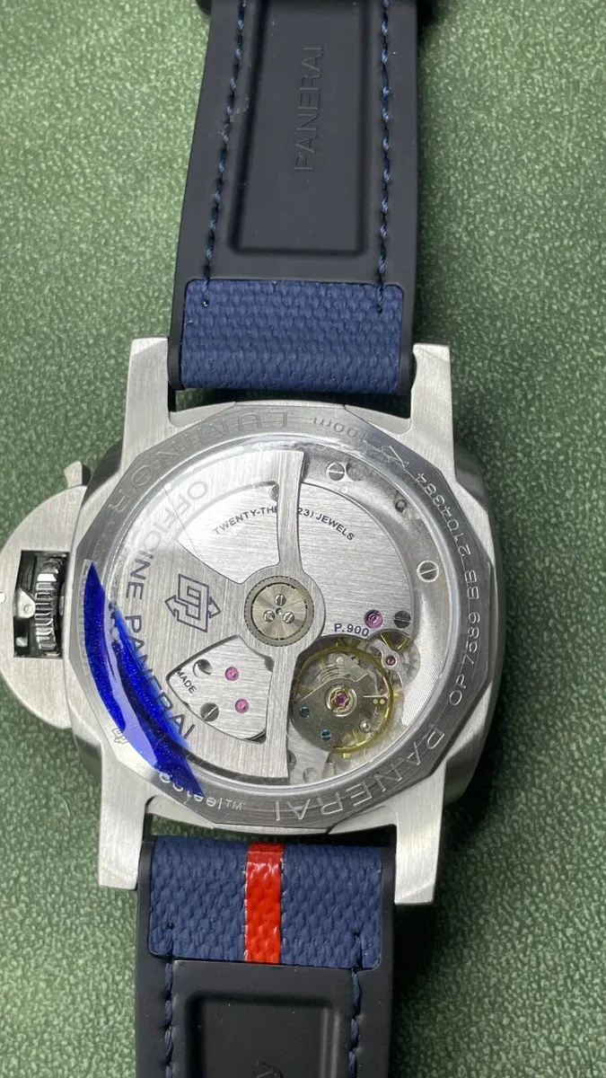 VS Pam 1404 GMT 40mm - Image 2