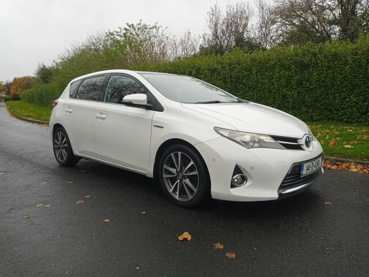 2014 Toyota auris hybrid auto - Image 4