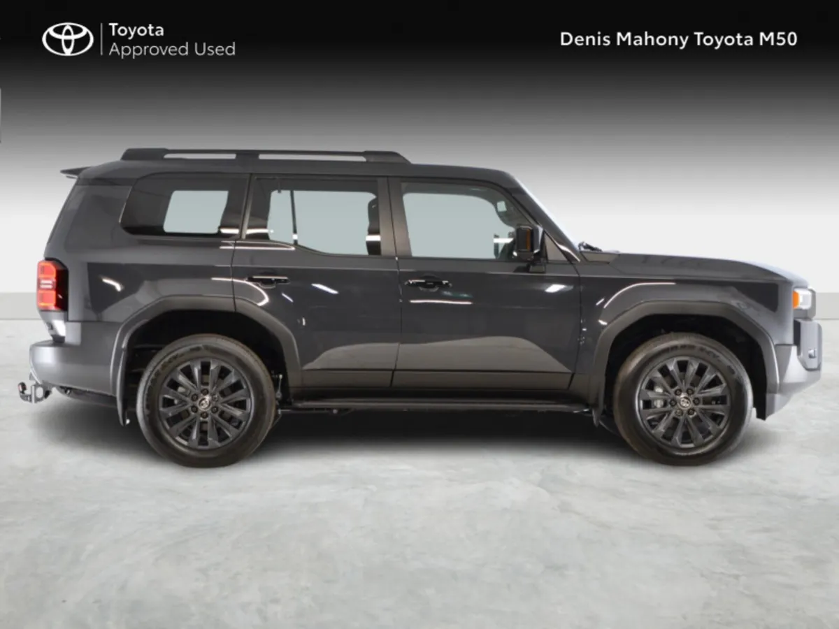 Toyota Land Cruiser Platinum - Image 3