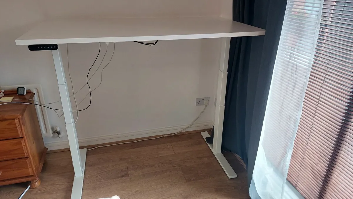 Sit Stand desk - Image 4