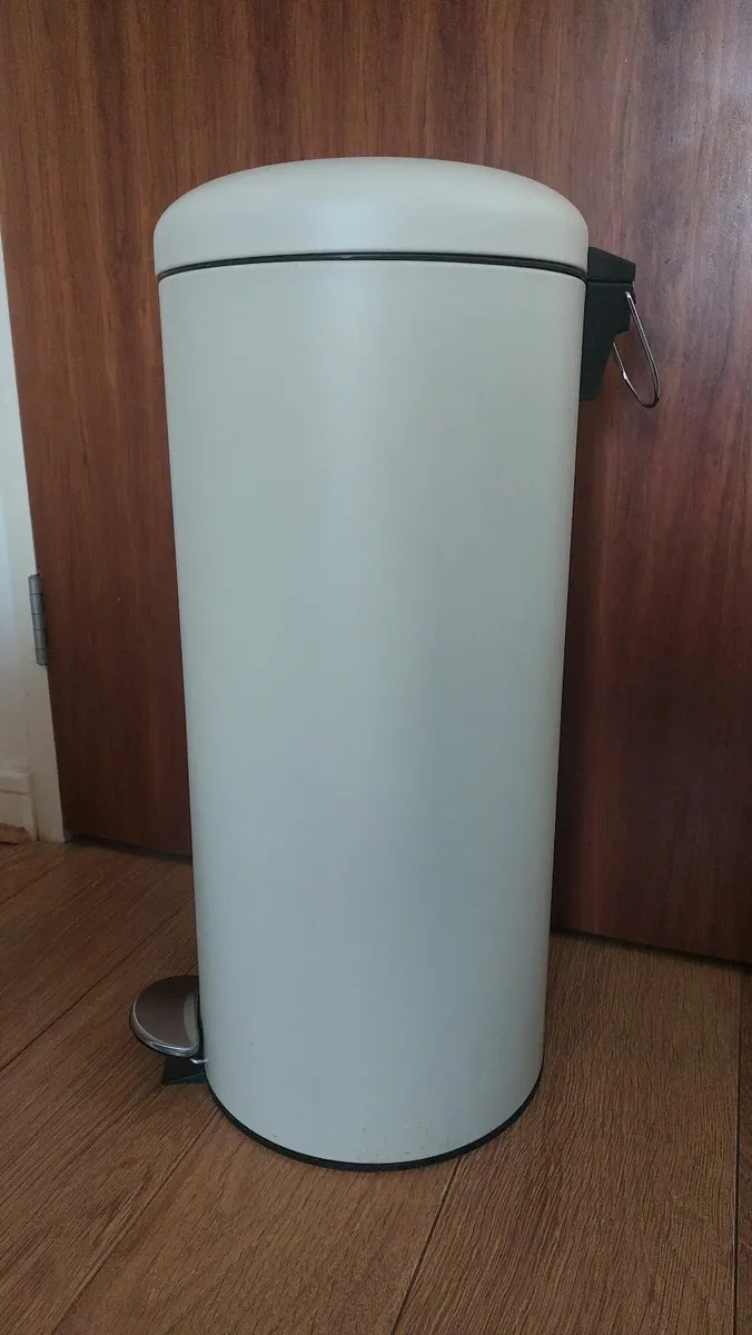 Kitchen bin - Image 2