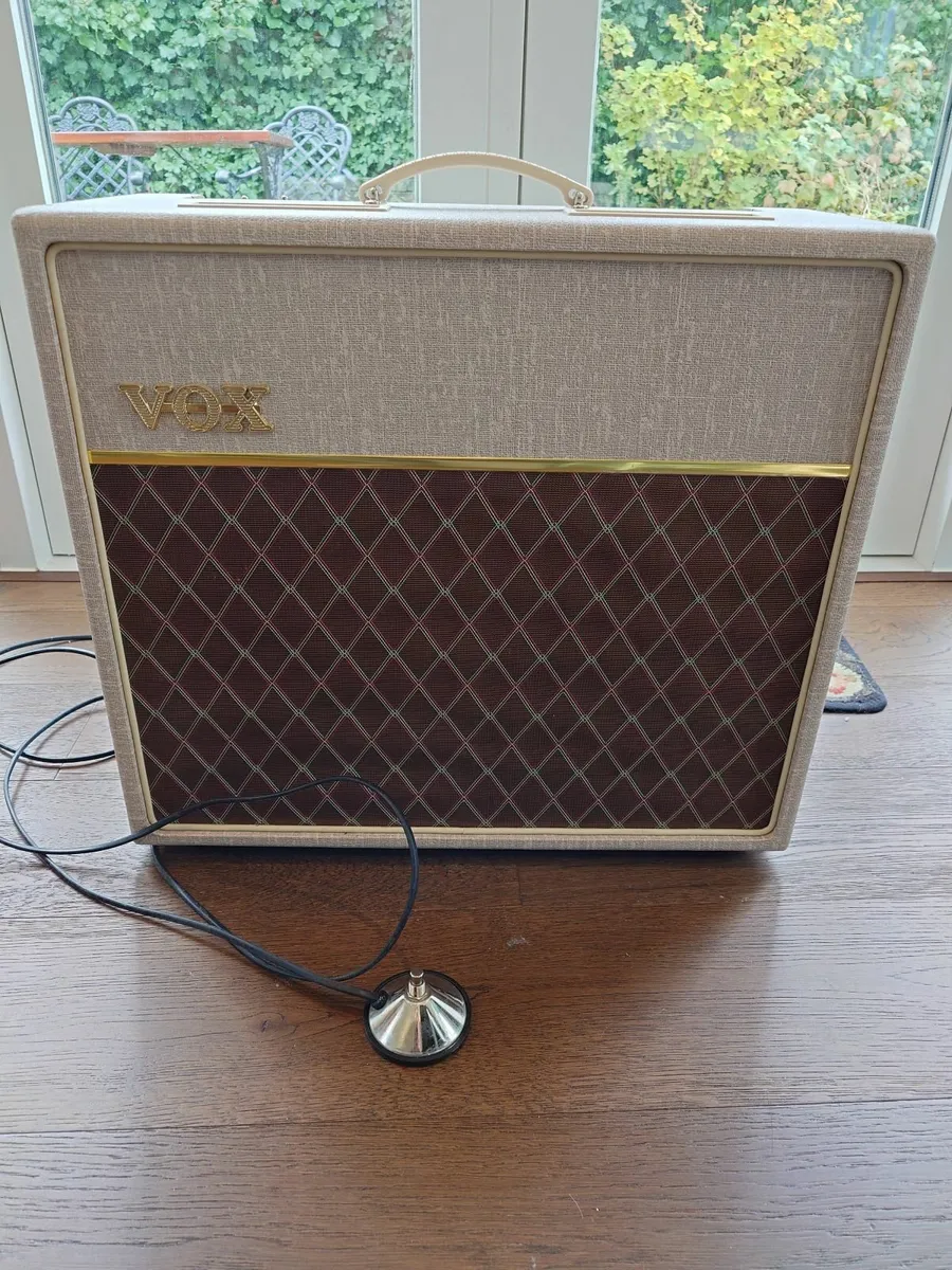 Vox AC15HW Guitar Amp - Image 1