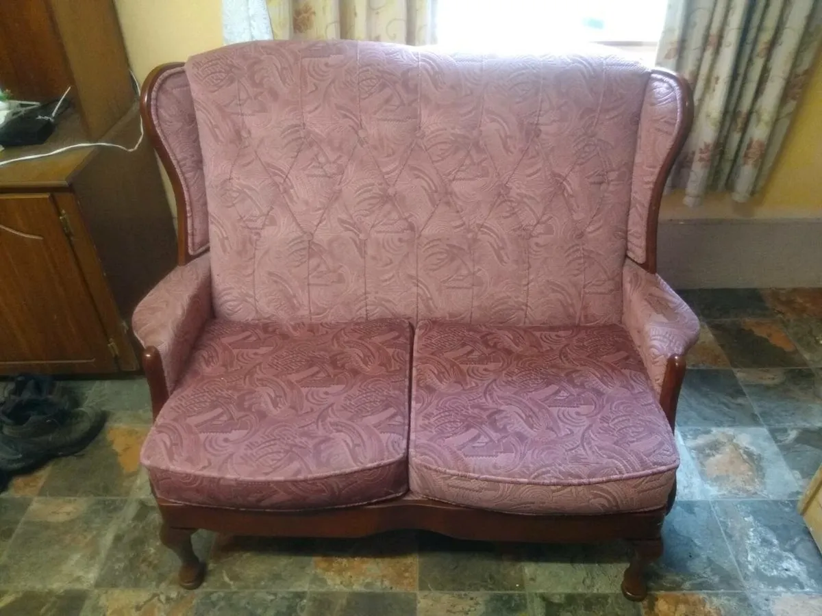 Three Piece Suite - Image 1