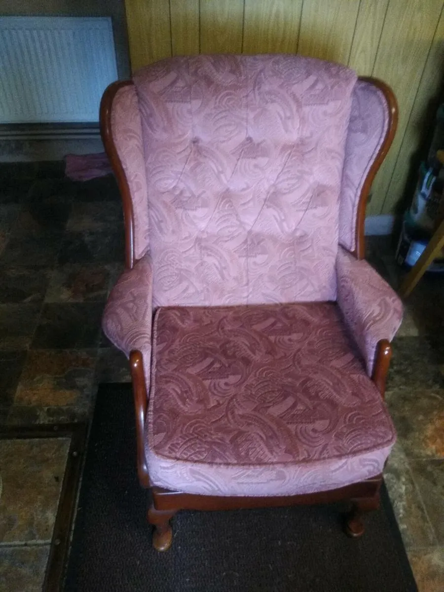 Three Piece Suite - Image 3