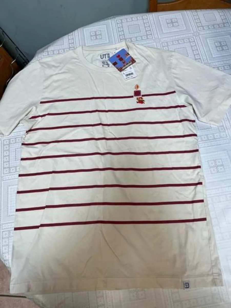 Super Mario Tee Shirts. Size: Large and 2 XL. Ex - Image 3