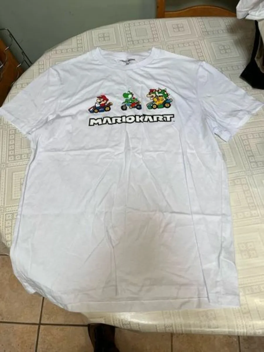 Super Mario Tee Shirts. Size: Large and 2 XL. Ex - Image 4