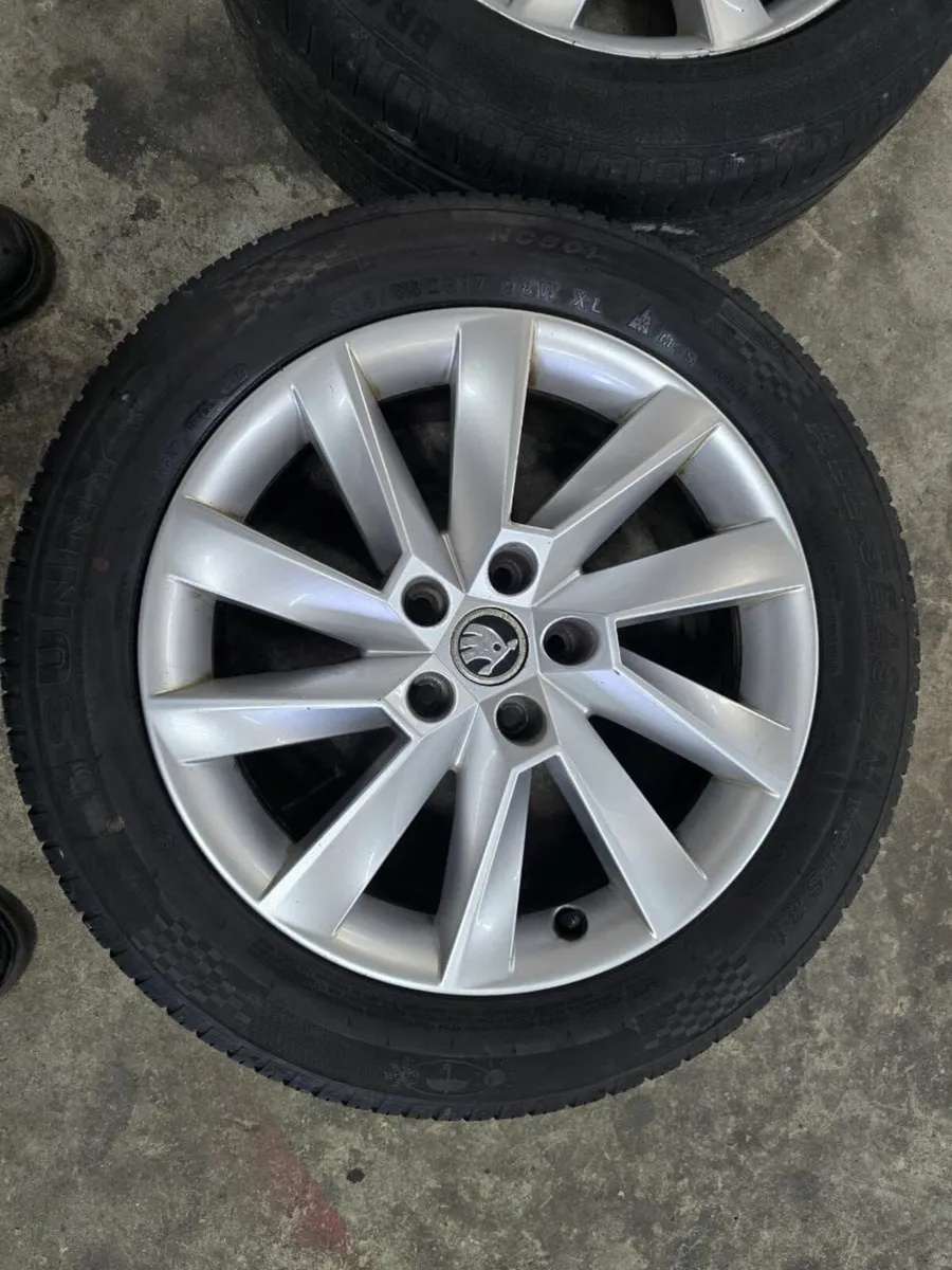 Alloy  wheels and tyres - Image 1