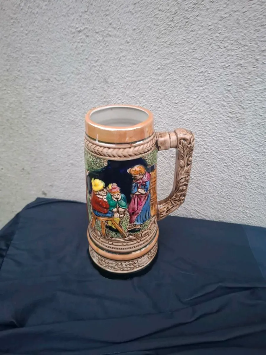 Beer mug musical box postage possible - Image 1