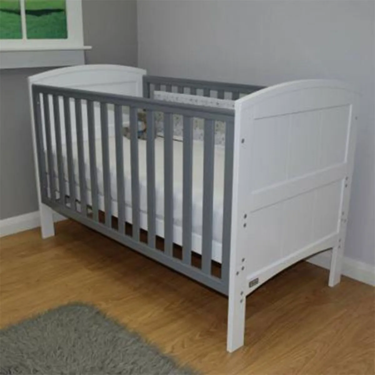 Baby bed - Image 1