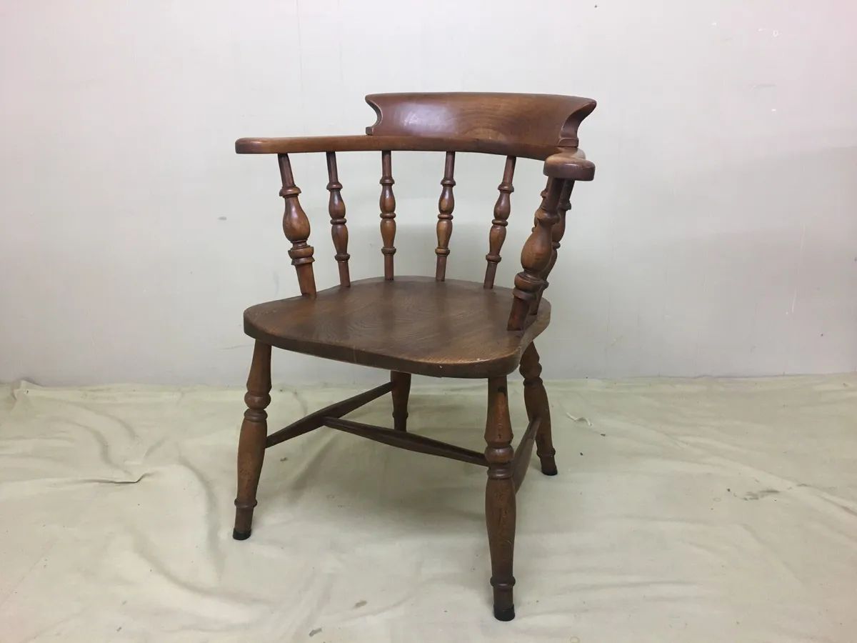 Antique Captains Chair - Image 1