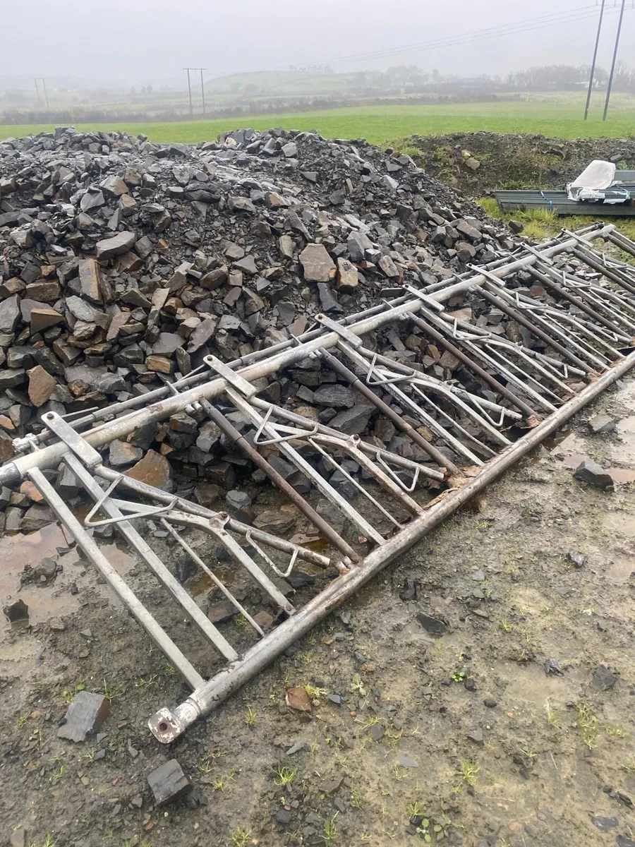 Lockable barrier - Image 2
