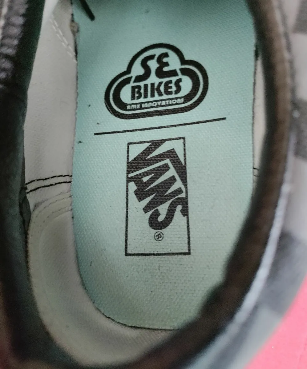 Vans x SE Bikes trainers 8uk New - Image 4