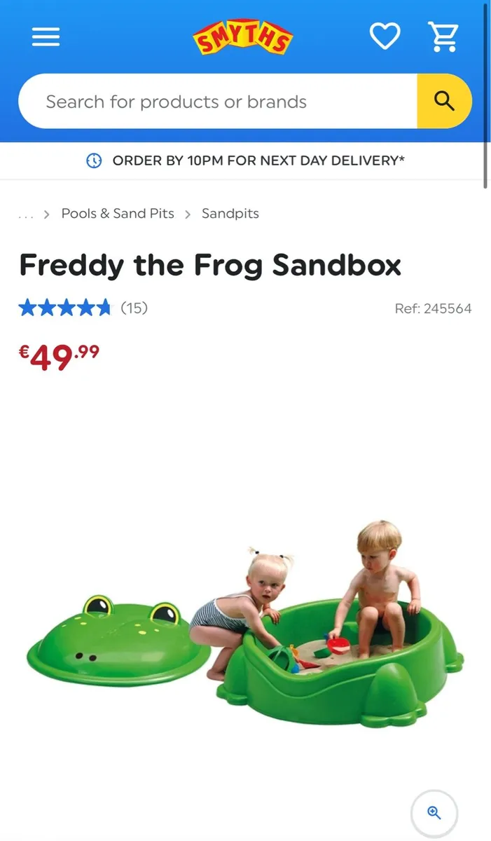 BRAND NEW SAND PIT & 2 BAGS OF SAND - Image 1