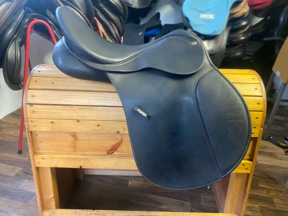 17.5 second hand saddles large selection - Image 2