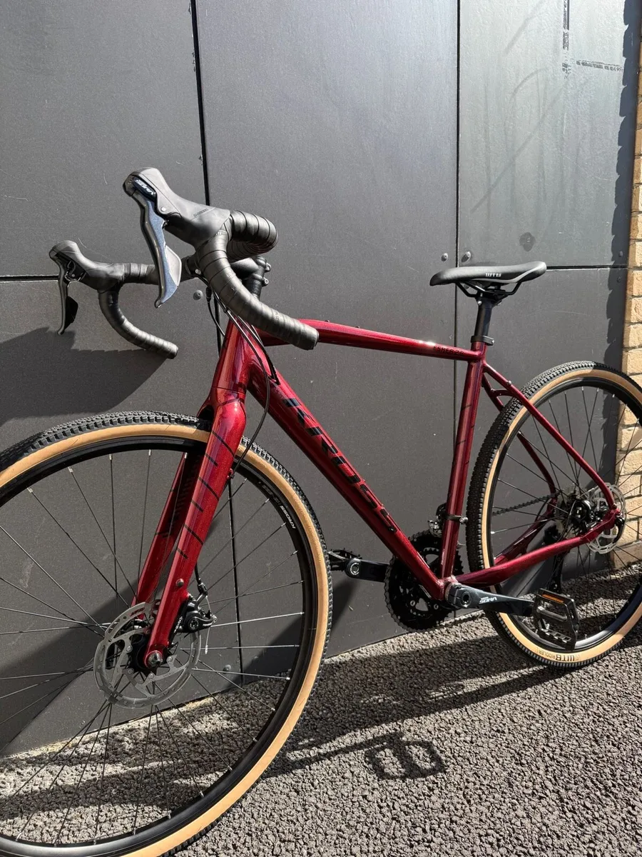 Kross Esker 2.0 Gravel Bike (Medium size) - Image 1