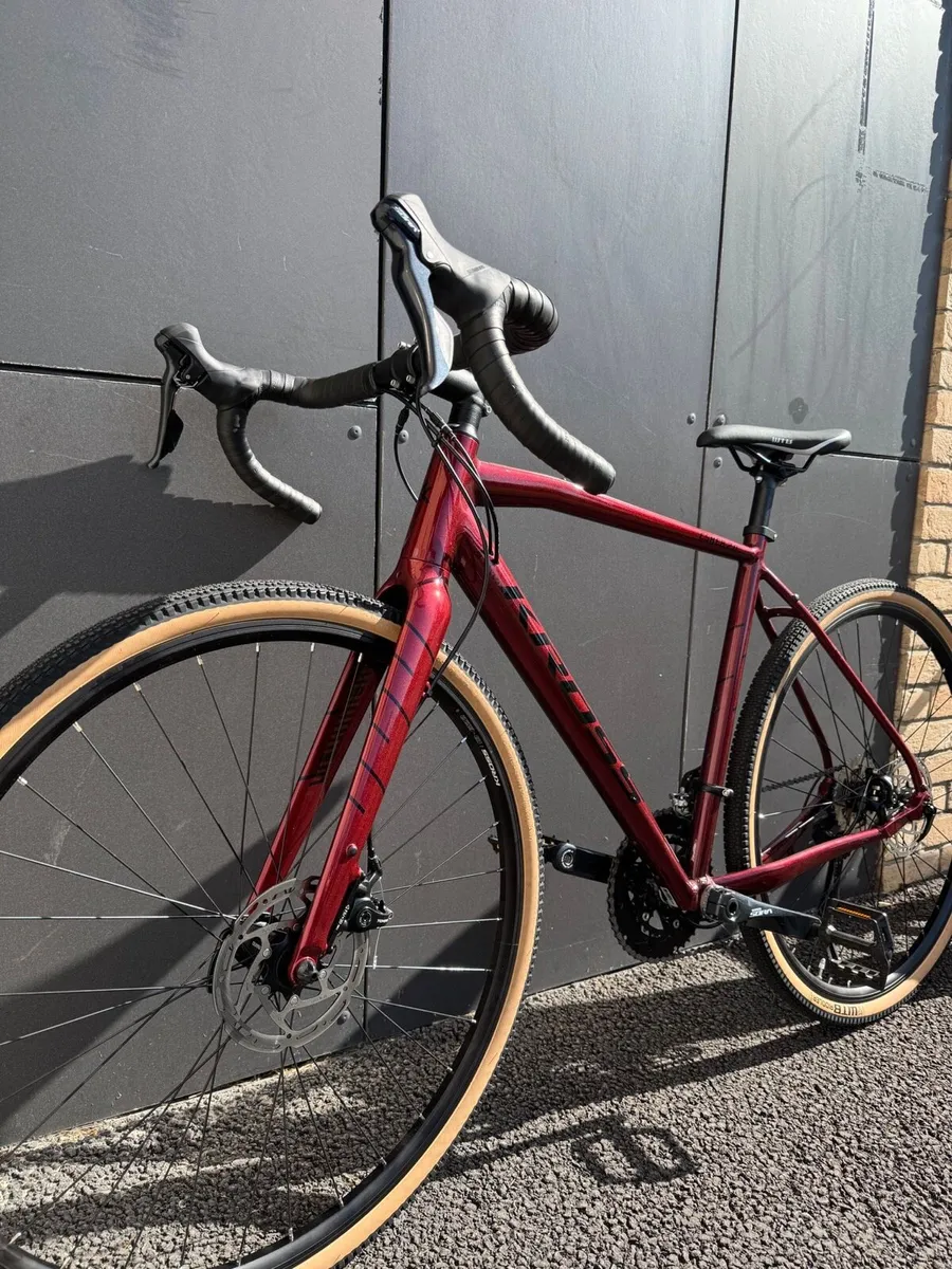 Kross Esker 2.0 Gravel Bike (Medium size) - Image 2