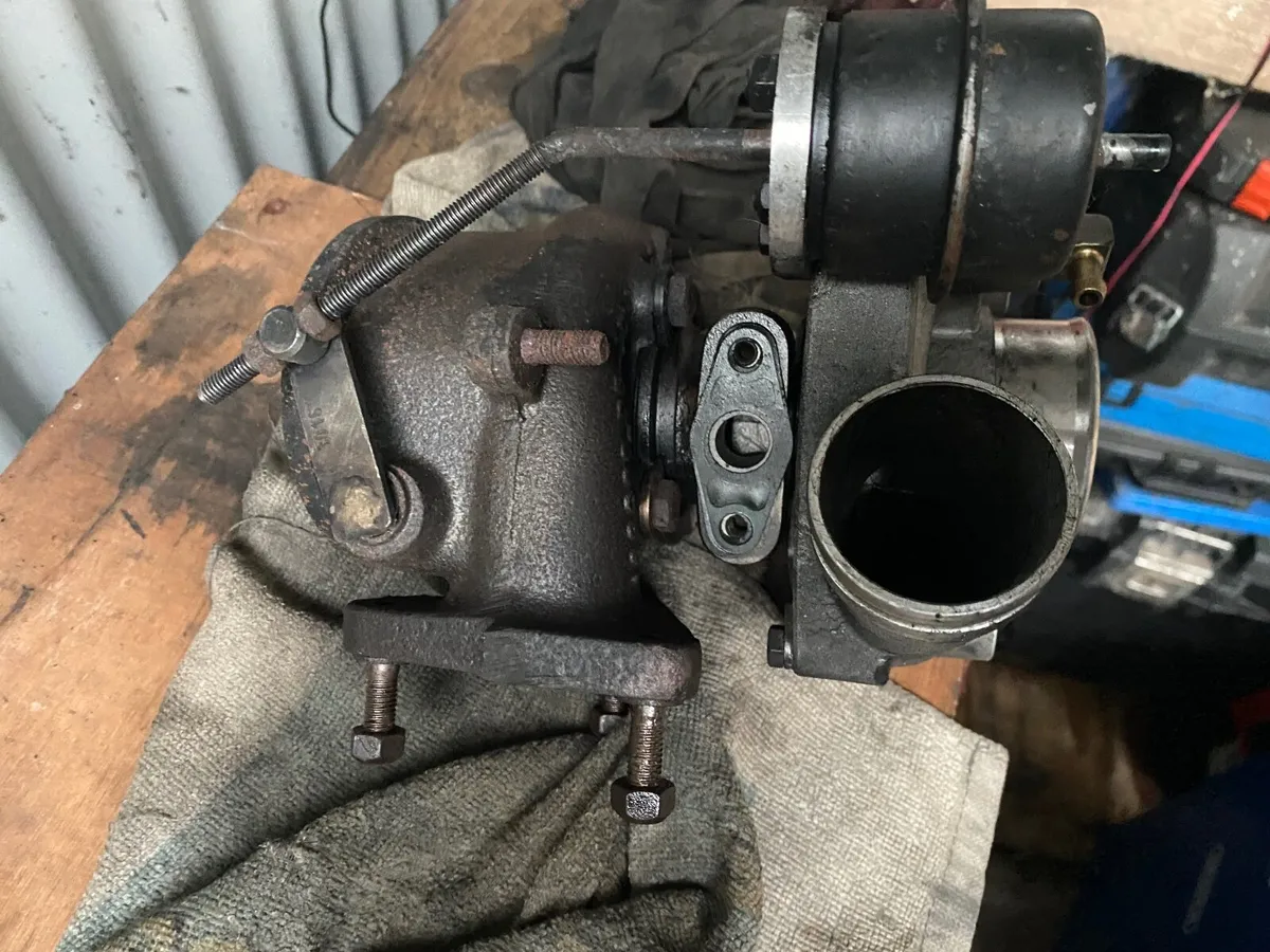 OM606 Hybrid Turbo & Injectors - Image 2