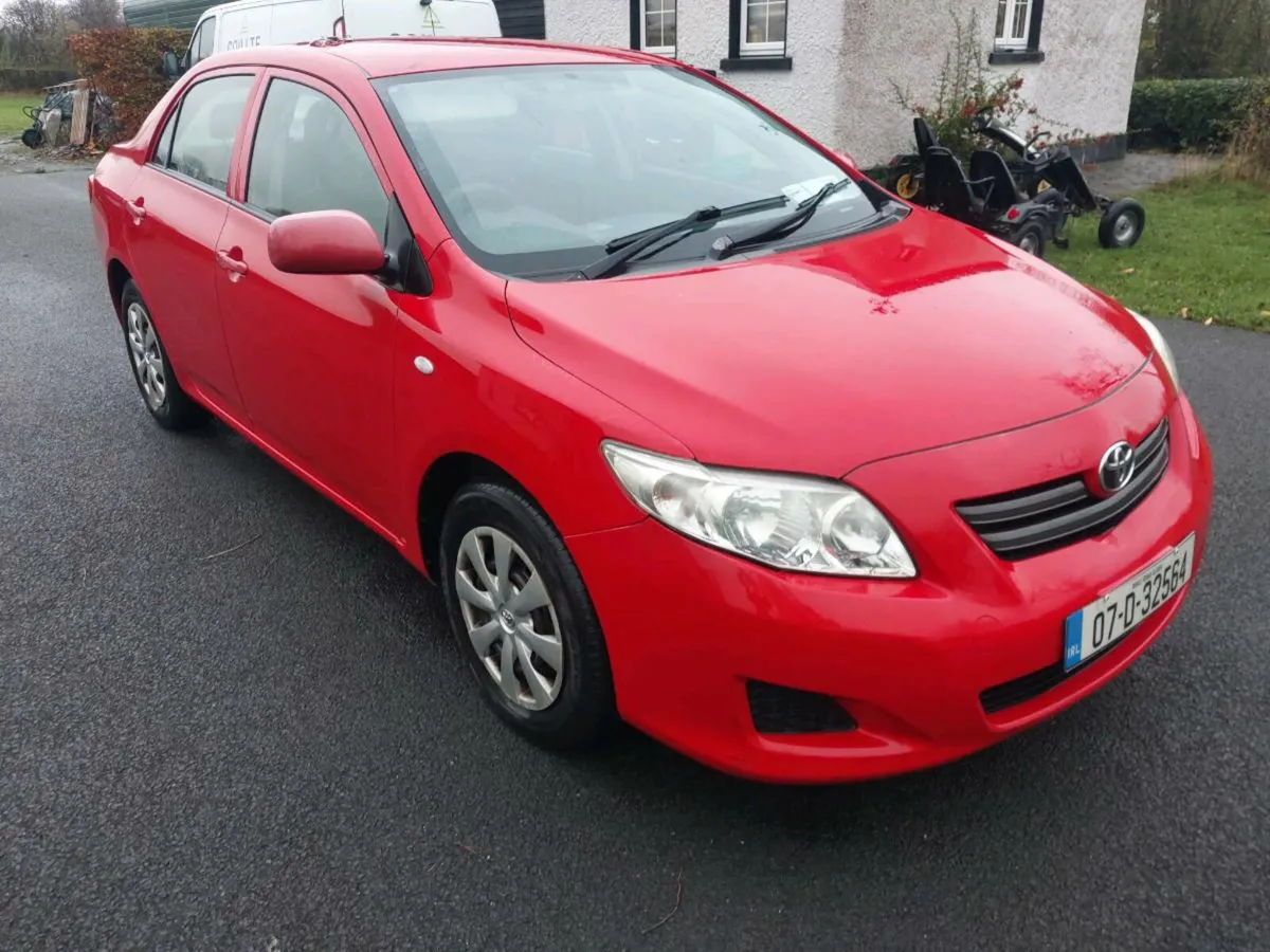 Toyota corolla - Image 3