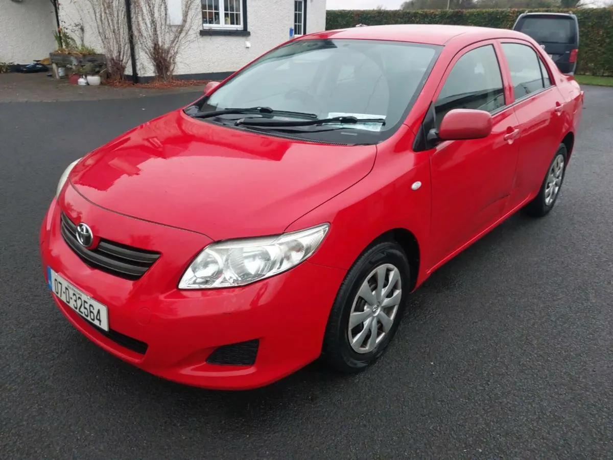 Toyota corolla - Image 4