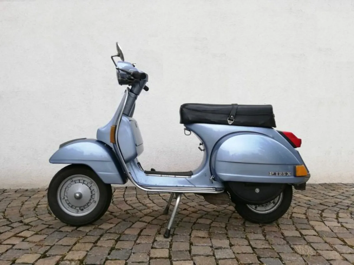 Vespa PX 125 engine