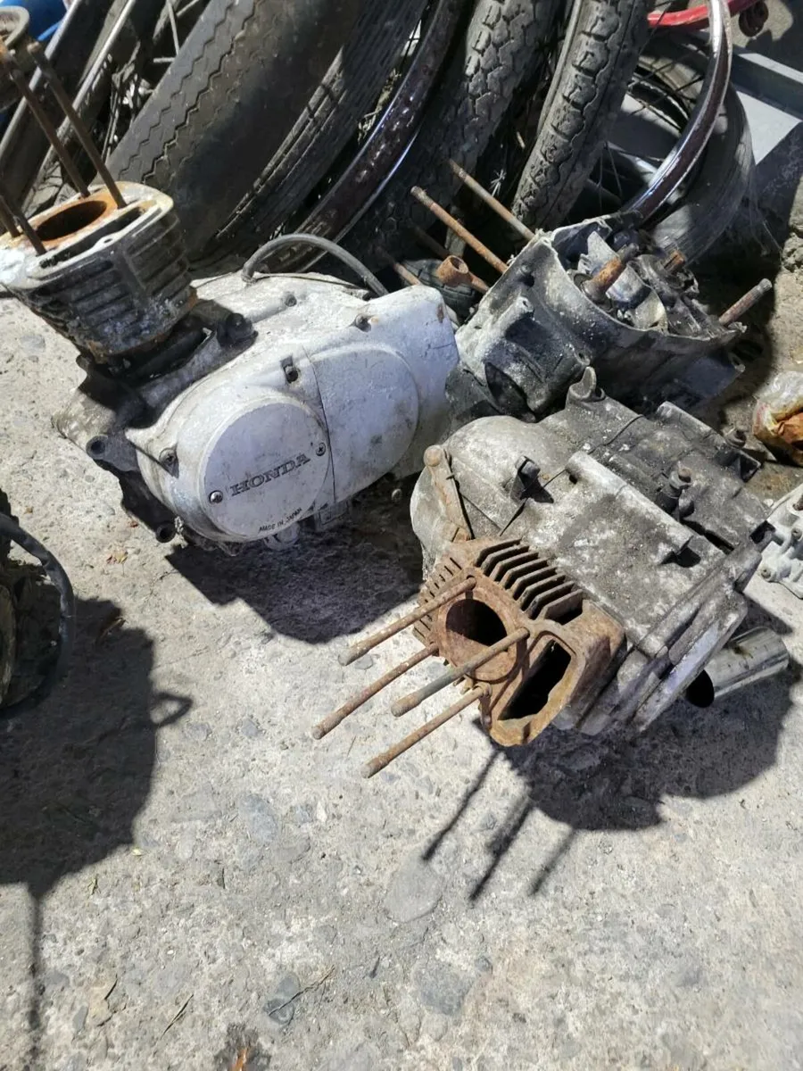 Honda 50 parts - Image 2