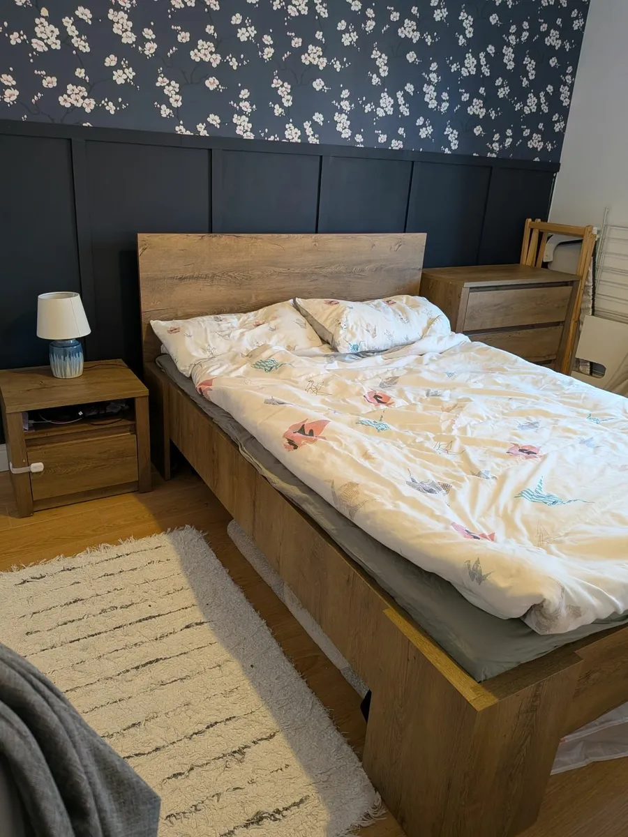 Complete set bedroom furniture - Image 1