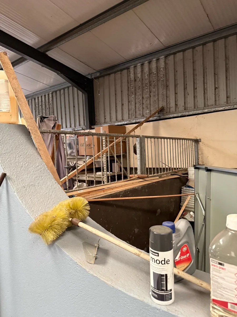 Stable dividers  300cm long - Image 1