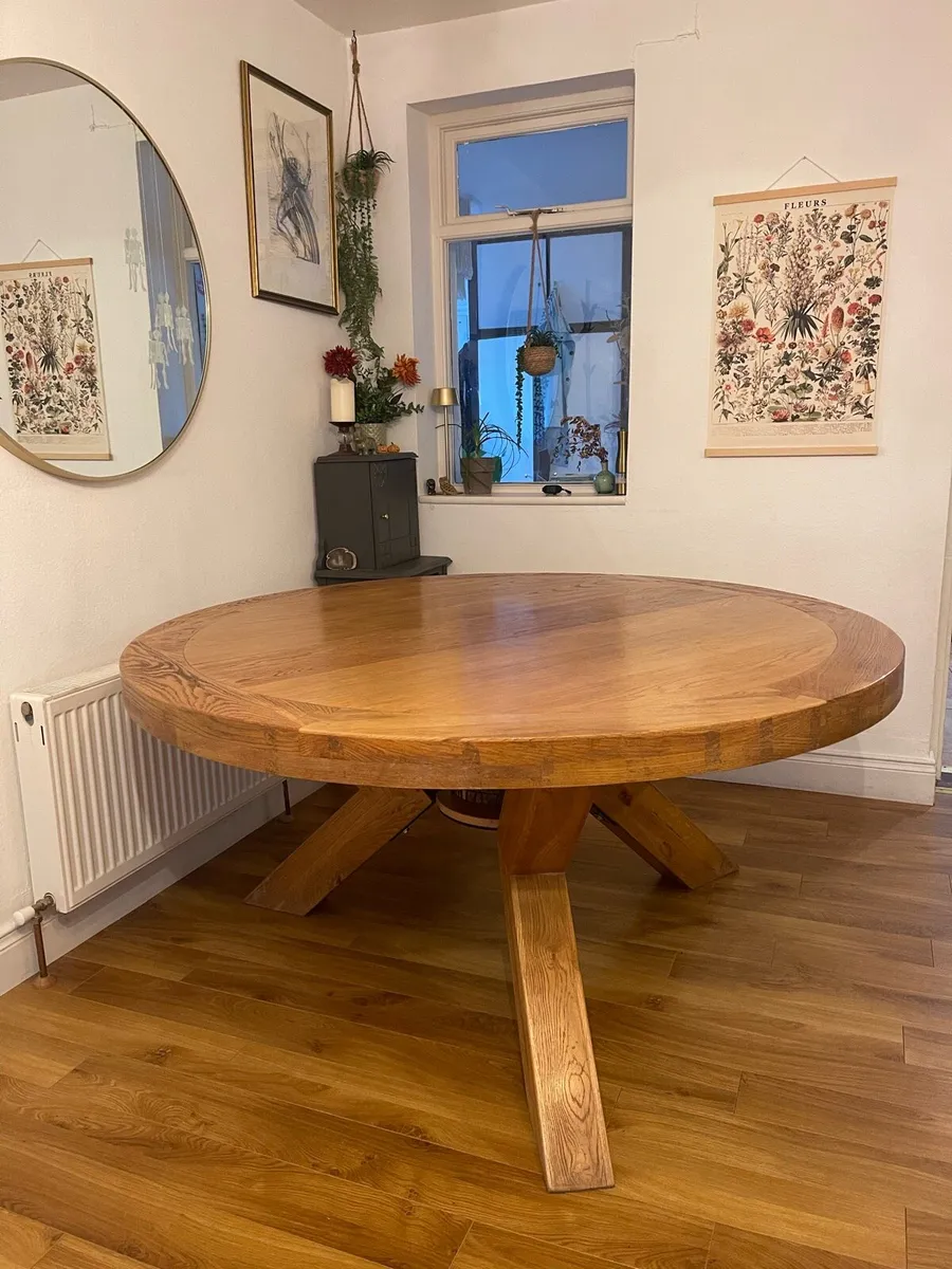 Round Dining table - Image 4