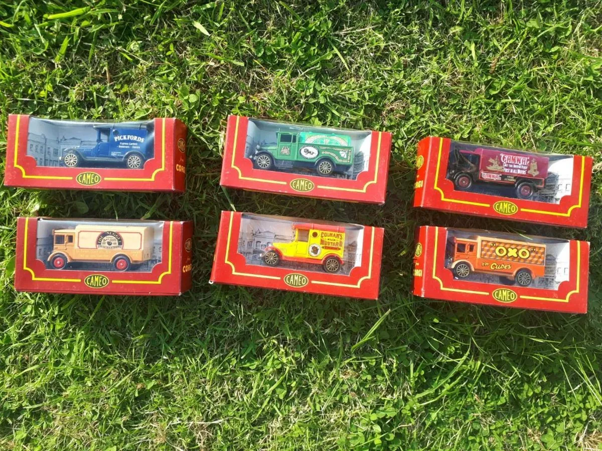 Boxed Collectable Vintage Vehicles - Image 1