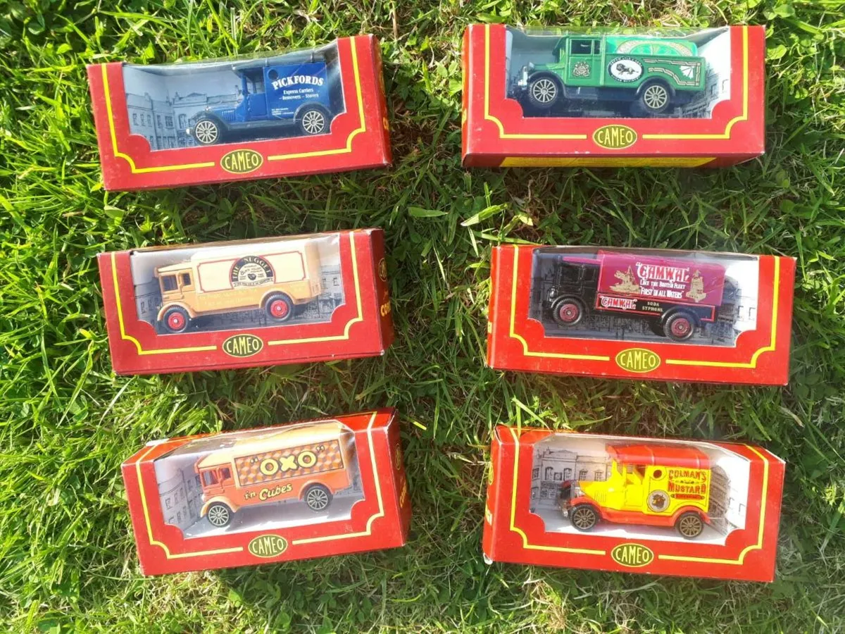Boxed Collectable Vintage Vehicles - Image 3