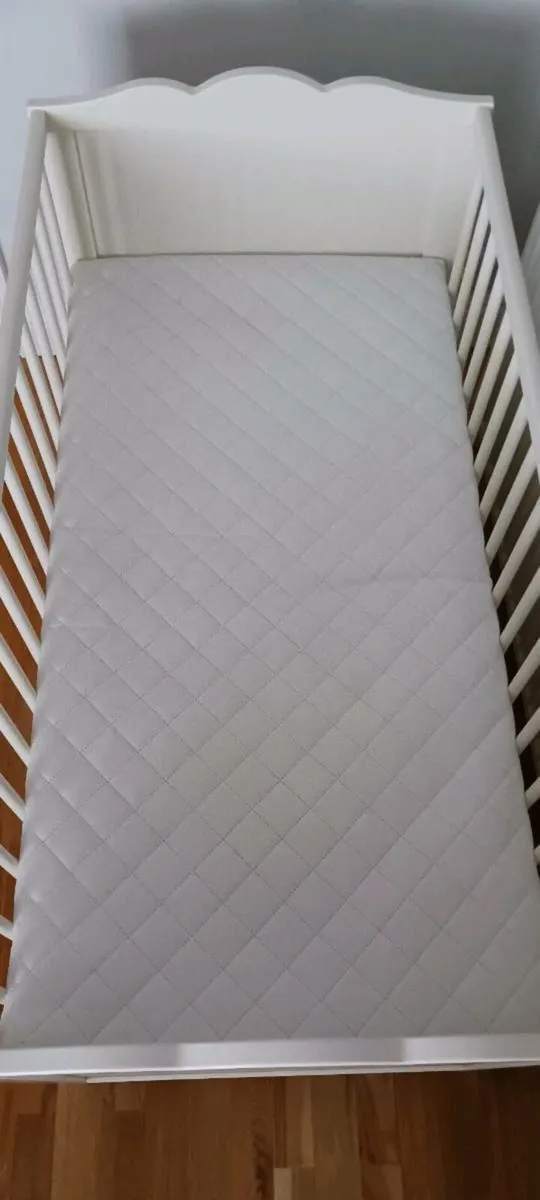 Cot - Image 3
