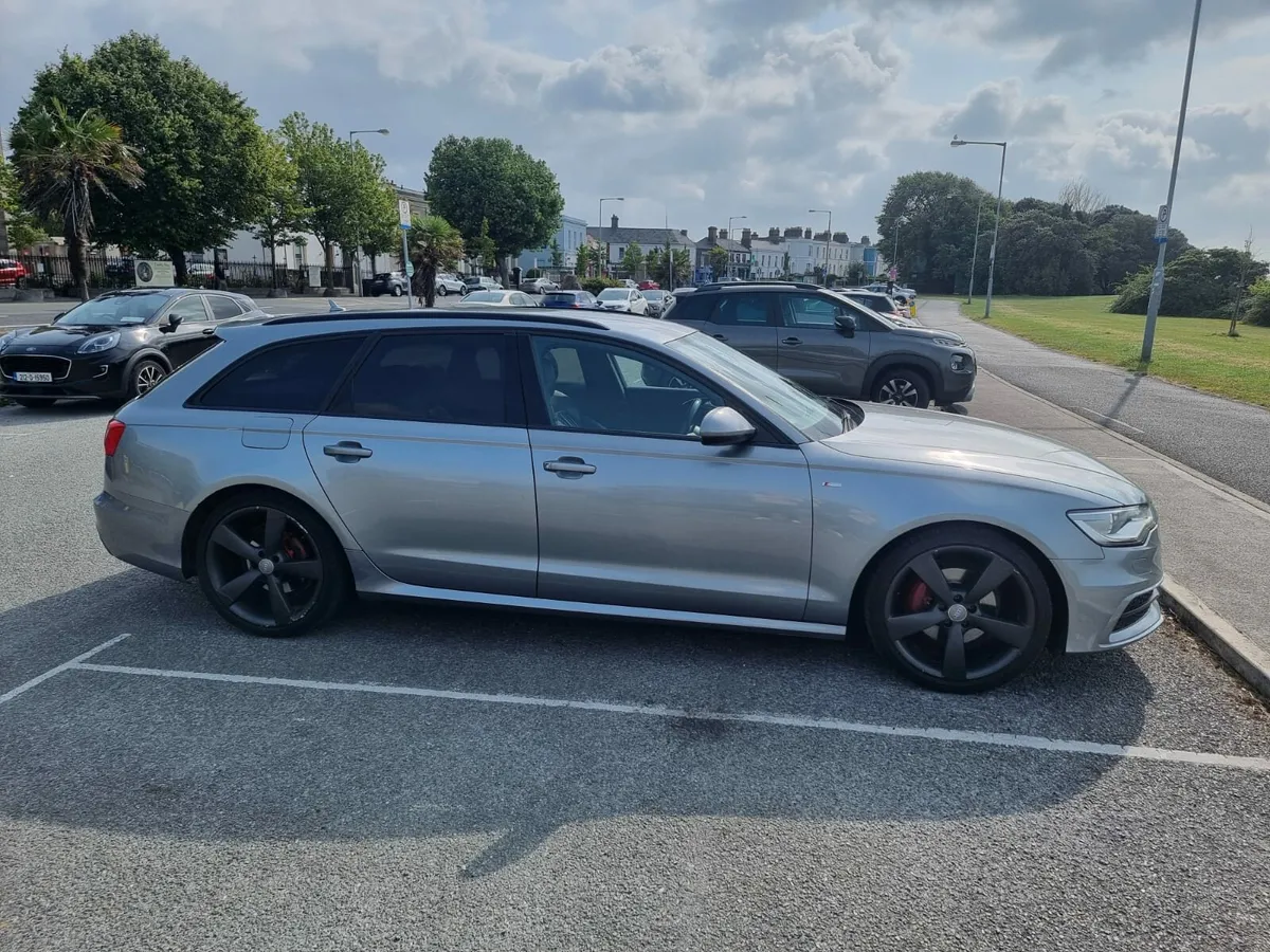 Audi A6 2.0TDI Avant Sline Black Edition - Image 2