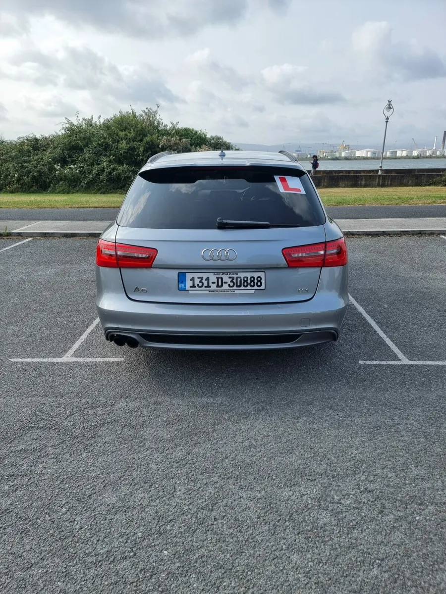 Audi A6 2.0TDI Avant Sline Black Edition - Image 4