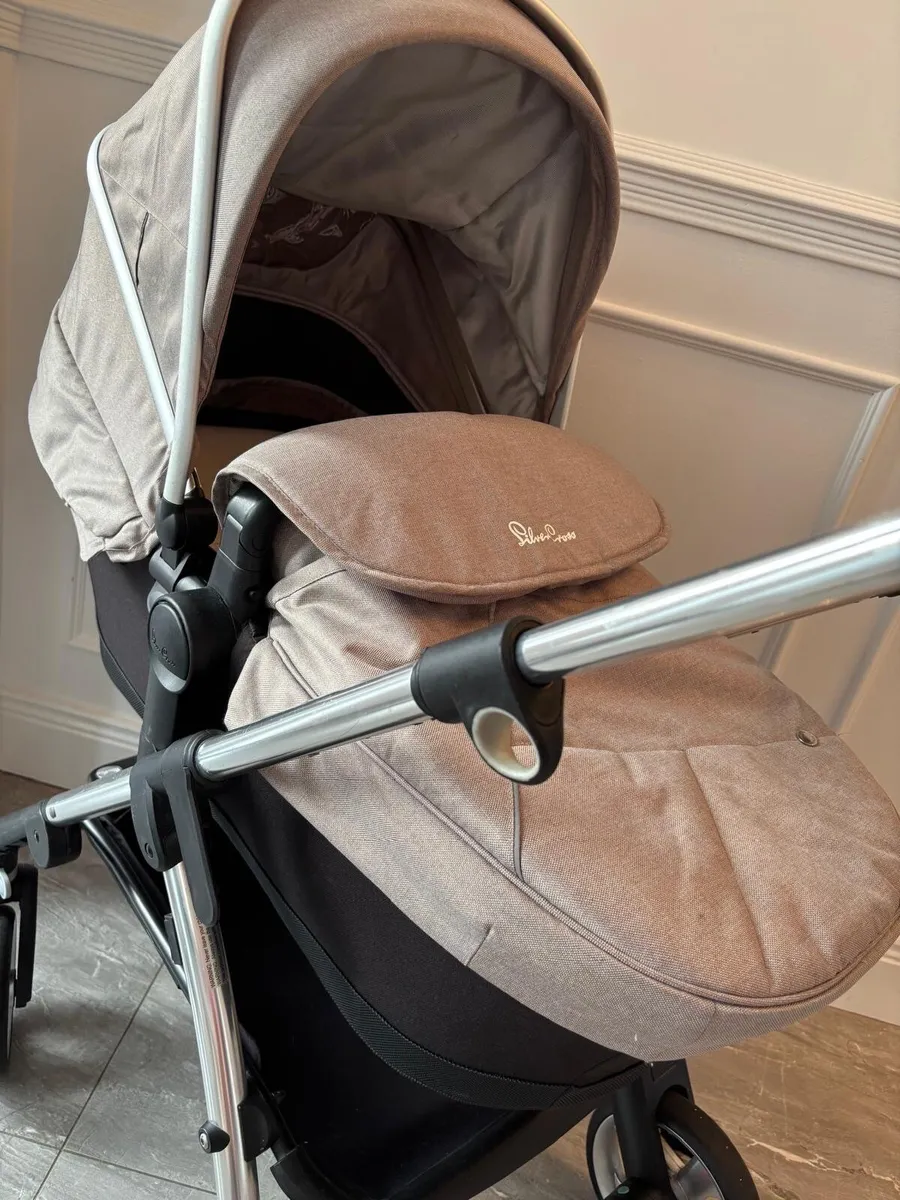 Silver Cross Travel System - Image 1