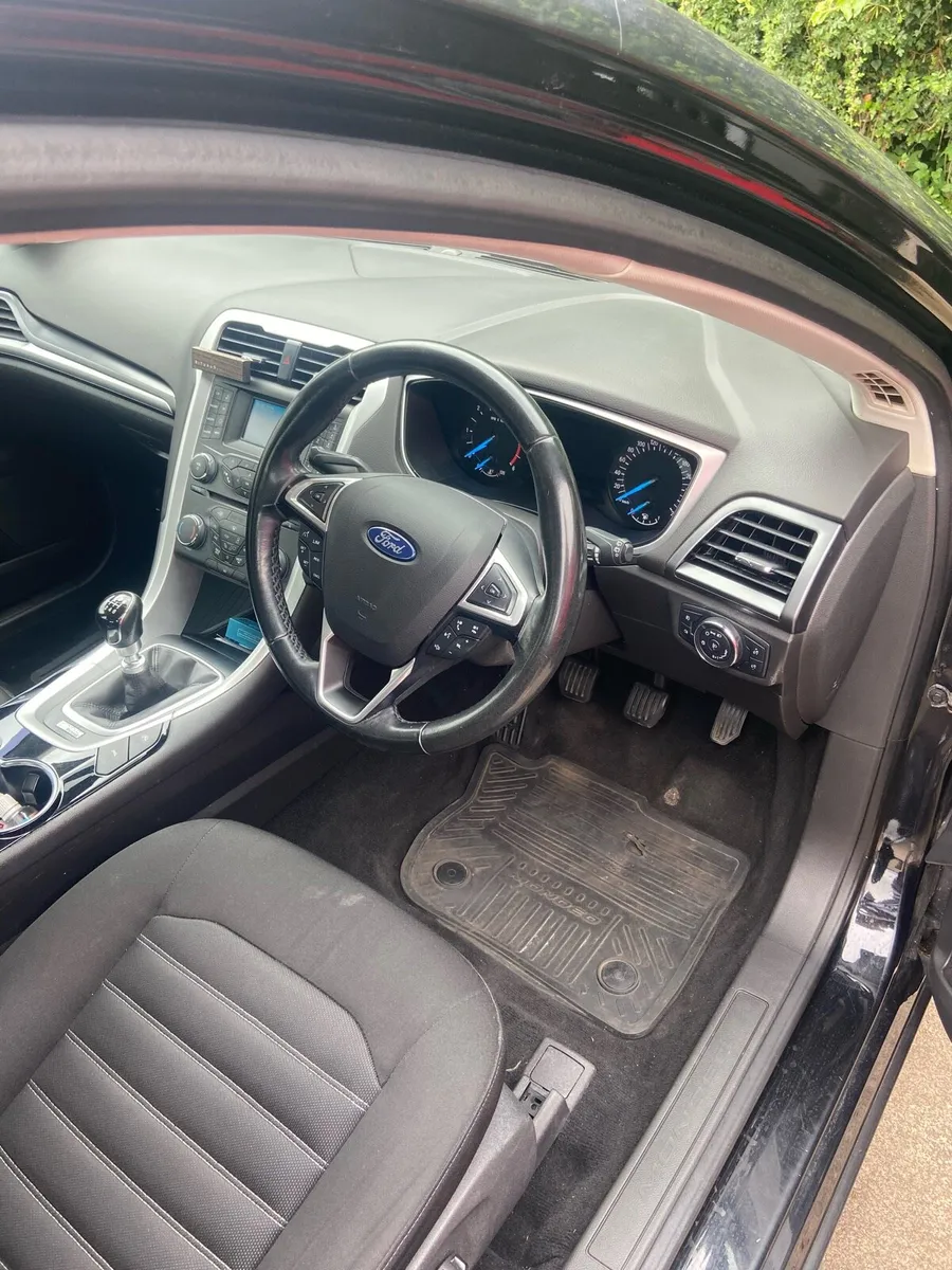 Ford Mondeo - Image 4