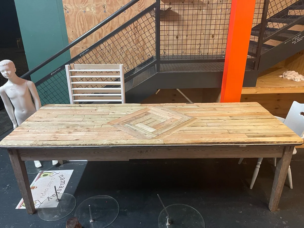 Long table - Image 1